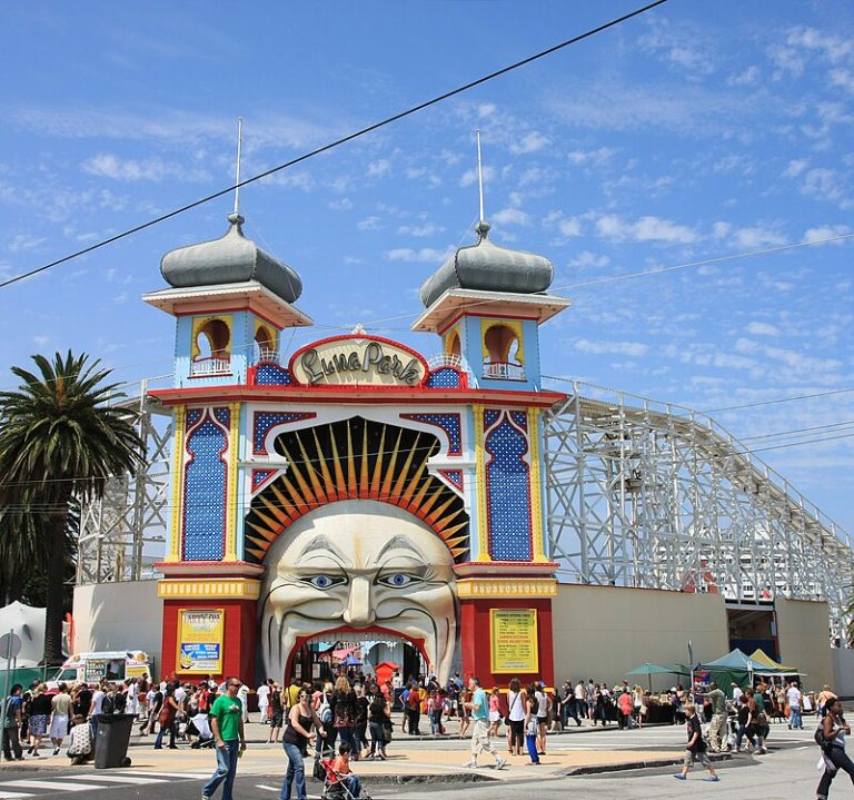 Luna Park St Kilda: Where Melbourne’s Magic Meets the Sea This Weekend